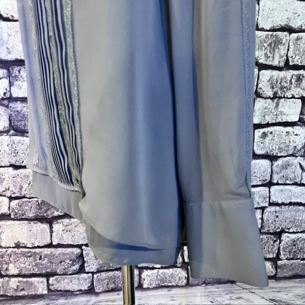 White House Black Market Split Back Gray Blouse Size 12 - Picture 4 of 8